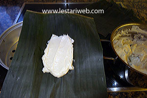 Membungkus Nagasari1