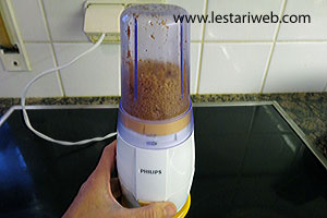  Menggiling Kacang Siomay