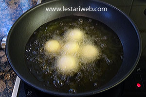 Menggoreng Jemblem 2