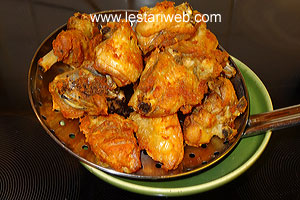 Meniriskan Ayam Goreng