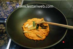 Menumis Bumbu Besengek