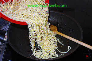 Mie Untuk Mie Goreng Pedas