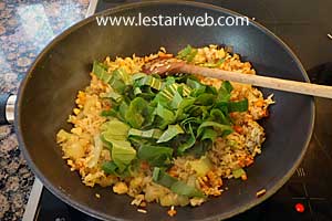 Nasi Goreng Teri Step 20