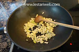 Nasi Goreng Teri Step 6