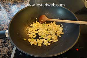 Nasi Goreng Teri Step 7