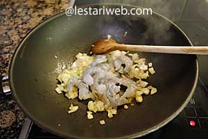 Nasi Goreng Udang Step 4