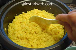 Masak Nasi Kuning Praktis Step 13