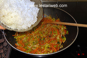 Nasi Untuk Nasi Goreng Mawut