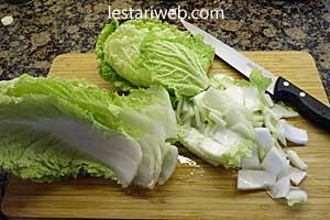 Oseng Jamur Sawi Putih Step 1