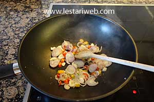 Oseng-Oseng Bayam Taoge Step 2