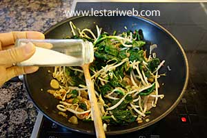 Oseng-Oseng Bayam Taoge Step 7