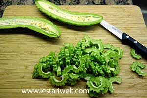 Oseng Oseng Tahu Pare Step 1