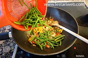 Oseng Tahu Telur Puyuh Step 11