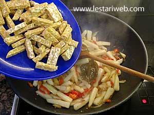 Oseng Tempe Labu Siam Step 11