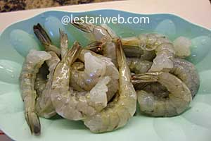 Oseng Udang Sawi Putih Step 1