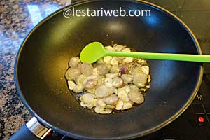 Oseng Udang Sawi Putih Step 4