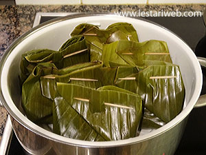 Pepes Teri Asin Matang