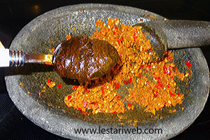 Petis Untuk Sambal Tahu