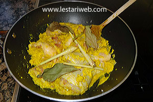 Racikan Ayam Goreng Lengkuas