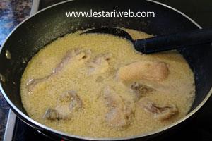 Rebusan Ayam Bumbu Kremes