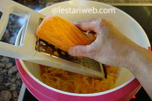 Membuat Rujak Serut Step 5