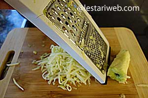Membuat Rujak Serut Step 7