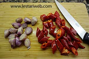 Sambal Bada Step 1