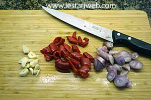 Sambal Goreng Telur Tauco Step 2