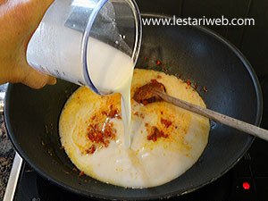 Santan Untuk Ikan Asin