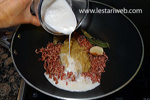 Santan Untuk Lepek Binti