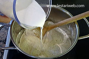 Santan Untuk Pisang Ijo