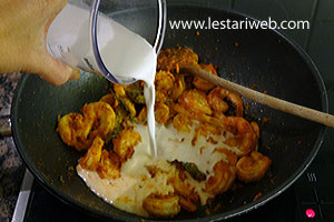 Santan Untuk Sambal Udang