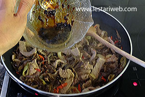 Saus Untuk Tumis Jamur