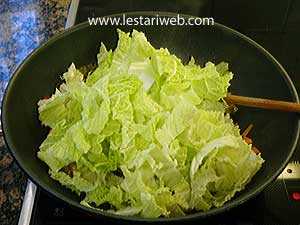 Sawi Putih Dioseng-Oseng