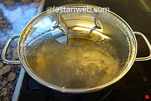 Membuat Sayur Bening Step 2