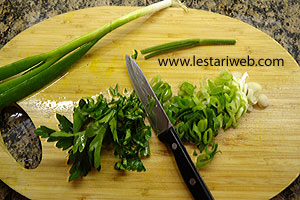 Seledri Daun Bawang Mie