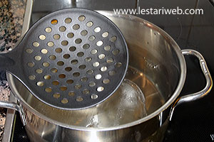 Serok Untuk Membuat Dawet