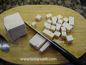 Tahu Diiris Dadu.jpg