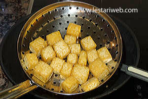 Tahu Goreng Rujak Kangkung