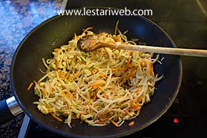 Tumisan untuk masakan tahu isi