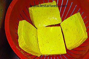 Membuat Tahu Kuning