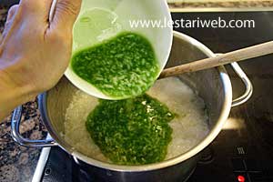 memasak tajin birih khas madura