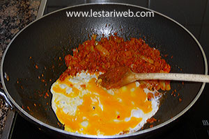 Telur Nasgor Merah