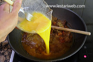 Telur Untuk Daging Lapis