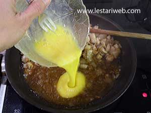 Telur Untuk Mie Kailan