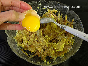Telur Untuk Pepes Teri