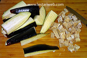 Terong dan Ikan Asin Iris