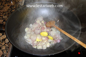 Tumis Bawang Merah Jahe