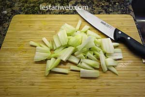 labu siam diiris bentuk korek api